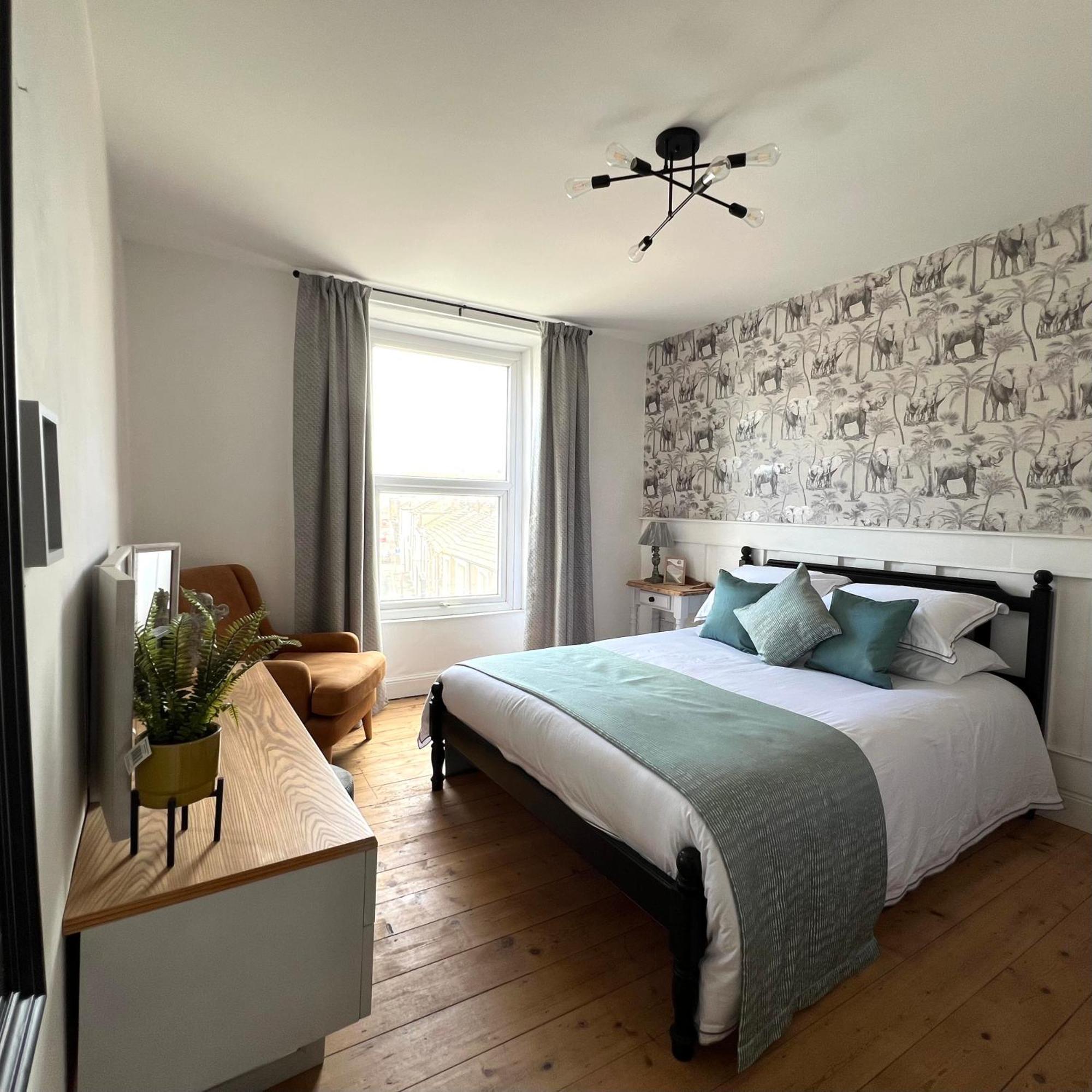 Moreaccom Maisonette Моркамб Екстериор снимка